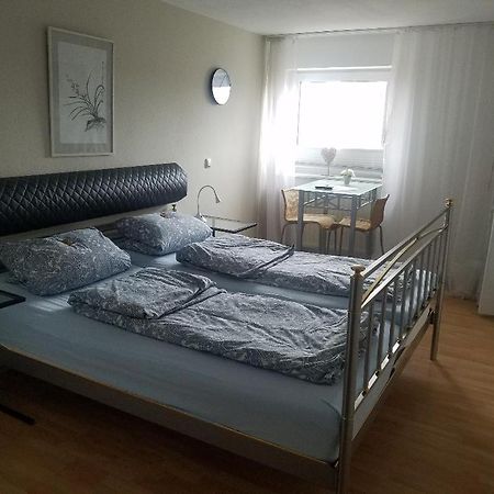 Rooming24, Kleine Pension Lübeck Exteriör bild