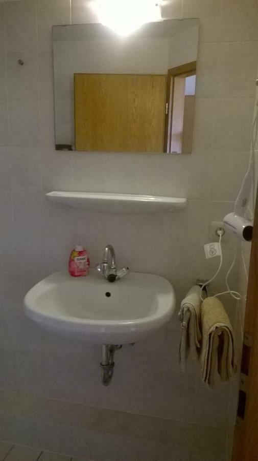 Rooming24, Kleine Pension Lübeck Exteriör bild
