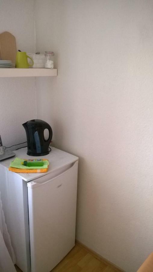Rooming24, Kleine Pension Lübeck Exteriör bild